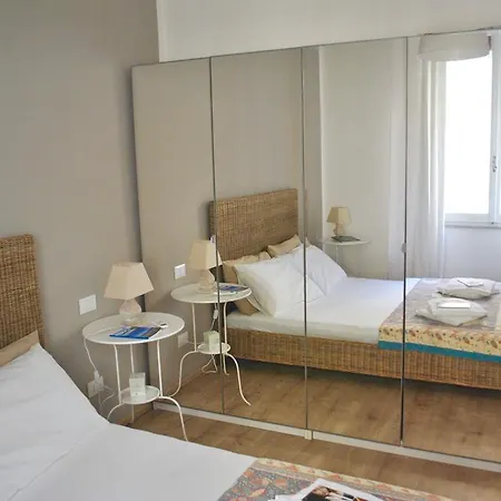 Vico Delle Mura Cozy House 라스페치아