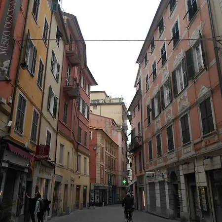 Vico Delle Mura Cozy House * La Spezia